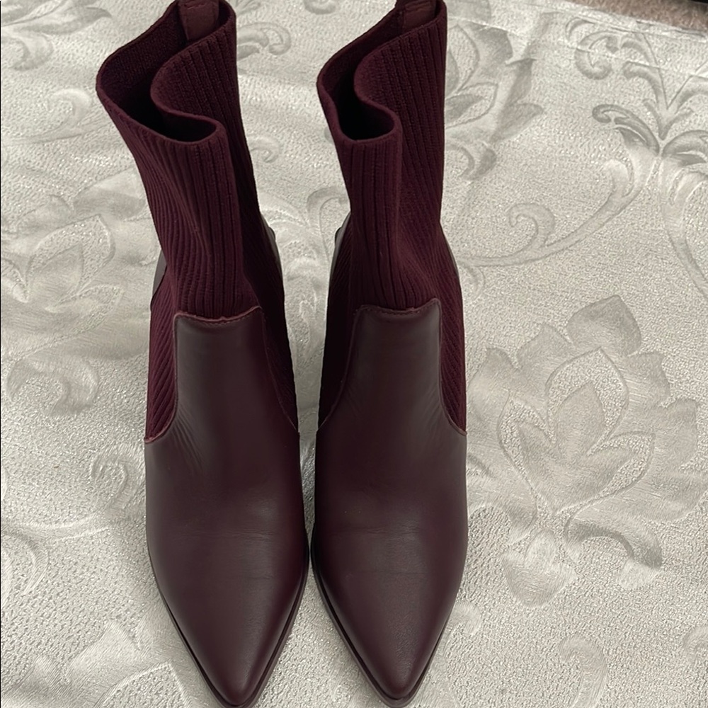 Steve Madden Burgundy Ankle Booties